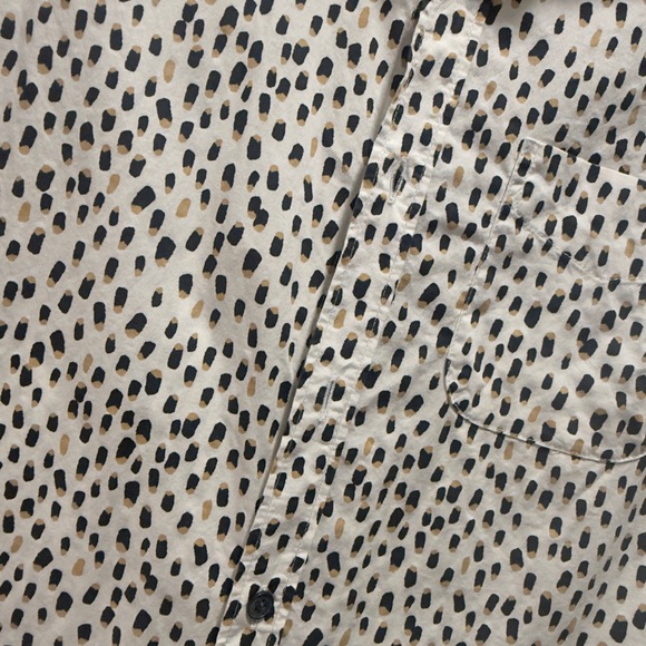 Old Navy Men's Black and White Patterned Shirt - Picture 2 of 3
